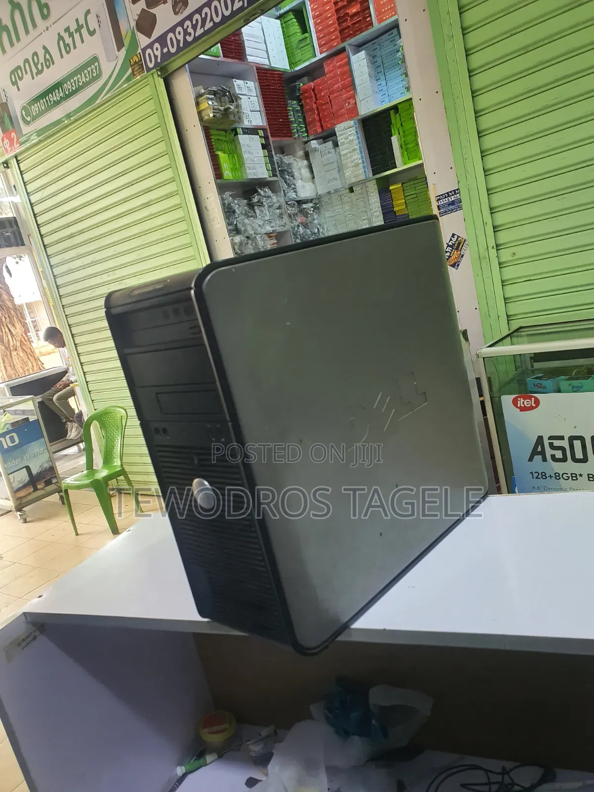 Desktop Computer Dell OptiPlex 7760 4GB Intel Core M2 HDD 500GB