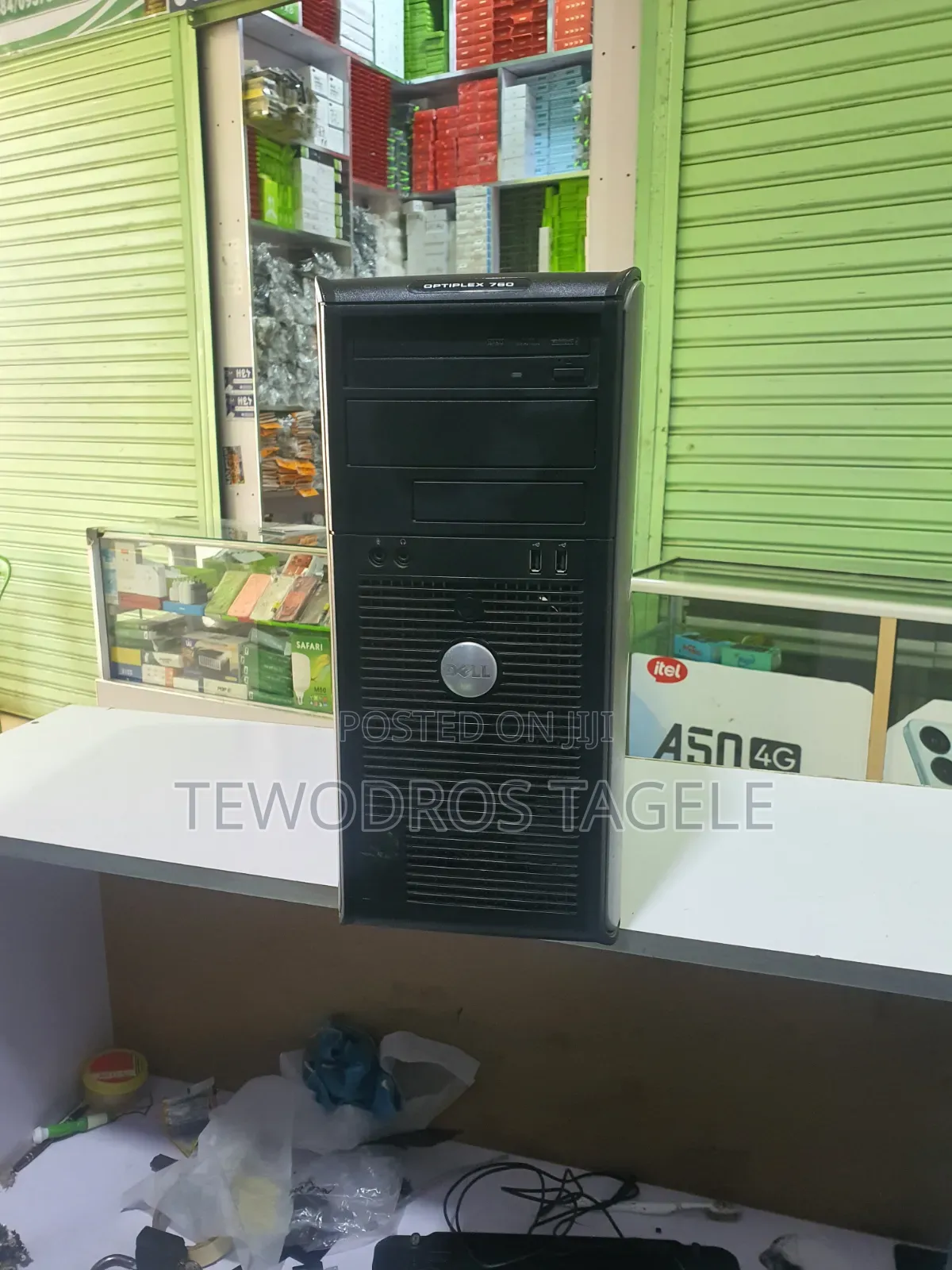 Desktop Computer Dell OptiPlex 7760 4GB Intel Core M2 HDD 500GB