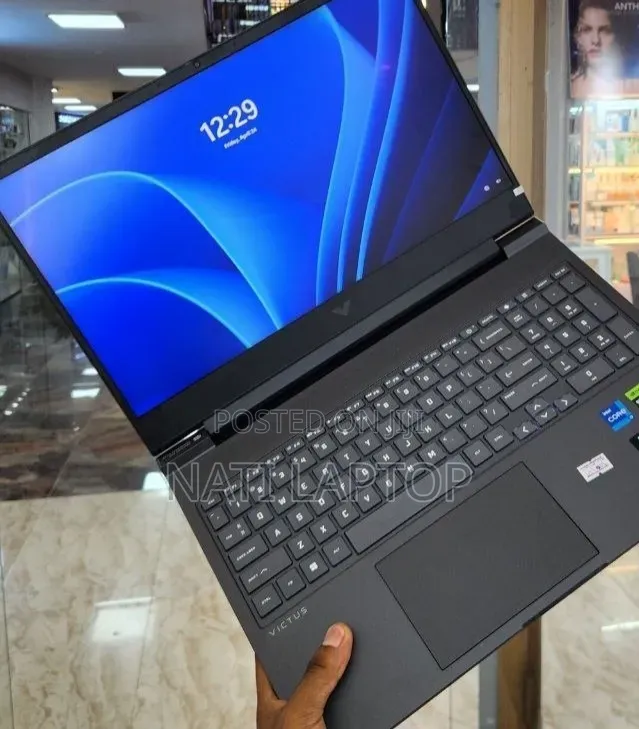 New Laptop HP Victus 16 16GB Intel Core i7 SSD 1T