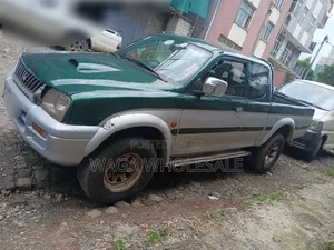 Mitsubishi L200 2000