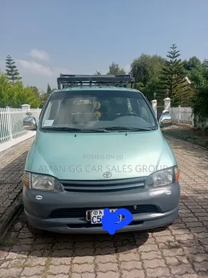 Toyota HiAce 2000