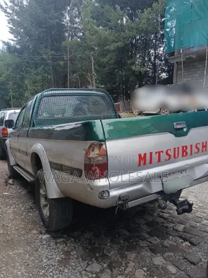 Mitsubishi L200 2000