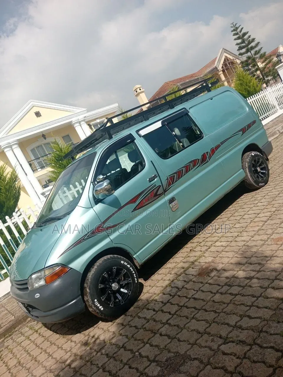 Toyota HiAce 2000