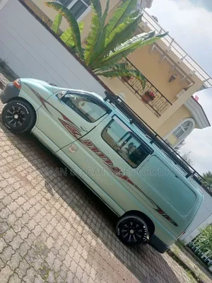 Toyota HiAce 2000
