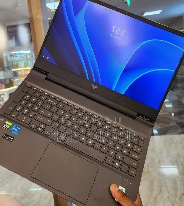 New Laptop HP Victus 16 16GB Intel Core i7 SSD 512GB