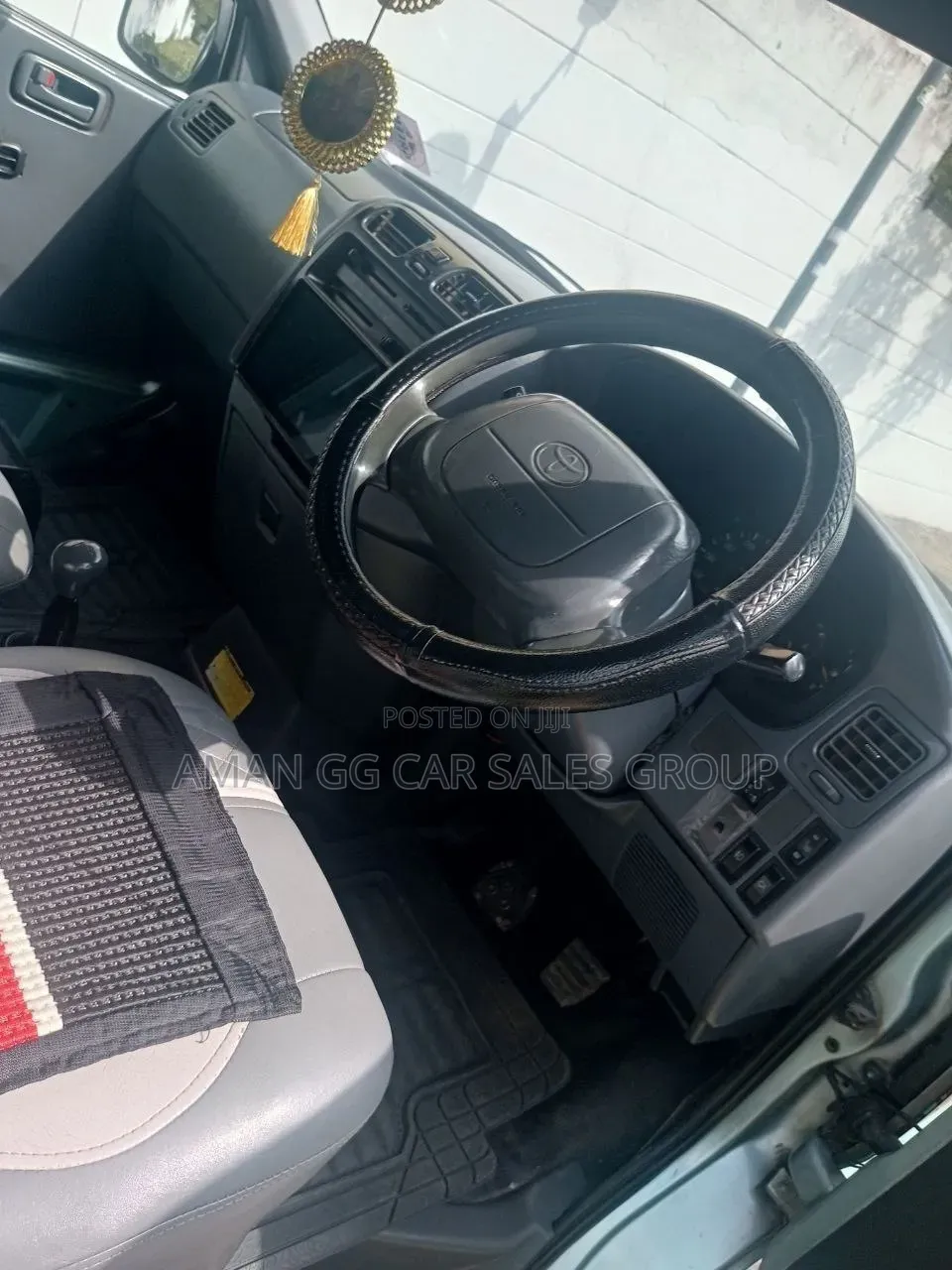 Toyota HiAce 2000