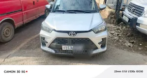 Toyota Raize 2023 Silver