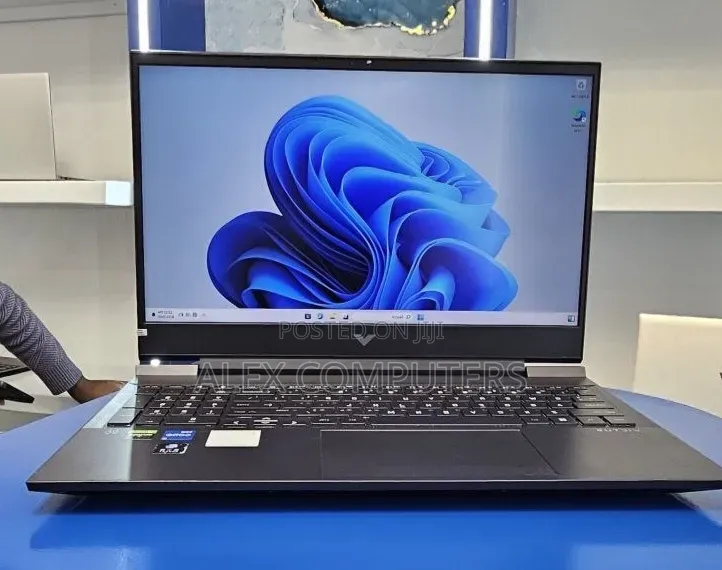 New Laptop HP Victus 16 16GB Intel Core i5 SSD 512GB