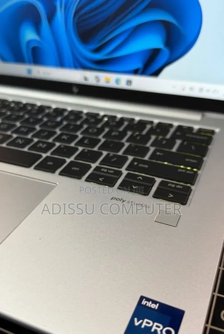 New Laptop HP EliteBook 840 G10 16GB Intel Core i7 SSD 512GB