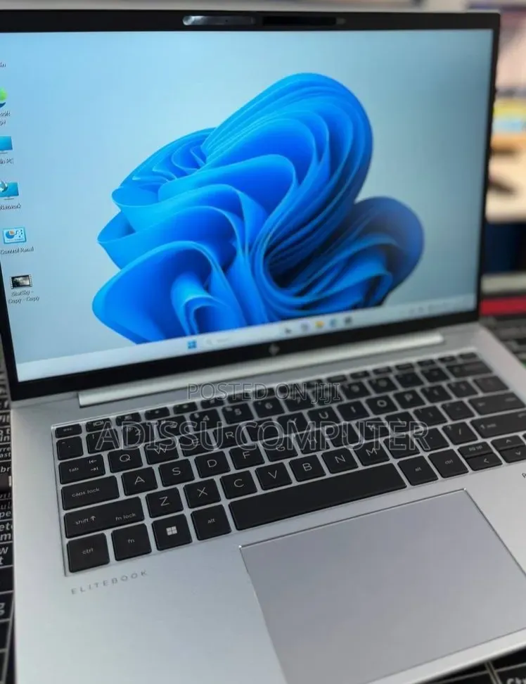 New Laptop HP EliteBook 840 G10 16GB Intel Core i7 SSD 512GB