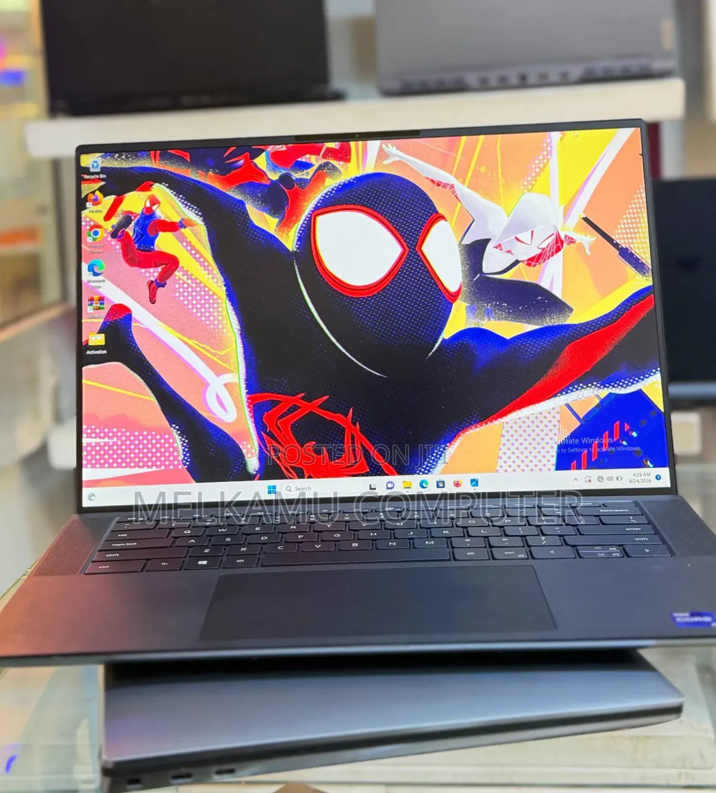 New Laptop Dell Precision 5560 16GB Intel Core i9 SSD 512GB