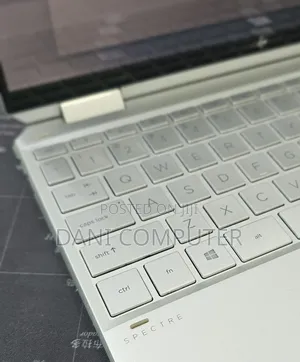 New Laptop HP Spectra 13 8GB Intel Core i7 SSD 512GB