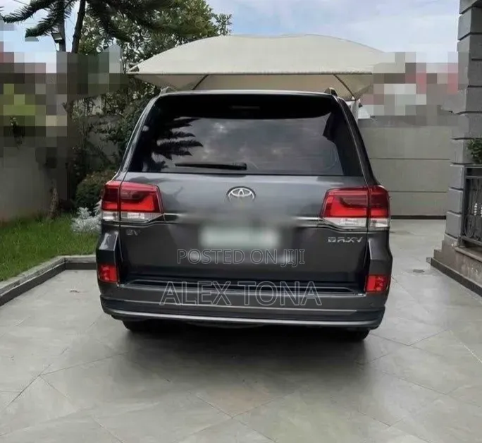 Toyota Land Cruiser 2020 Gray