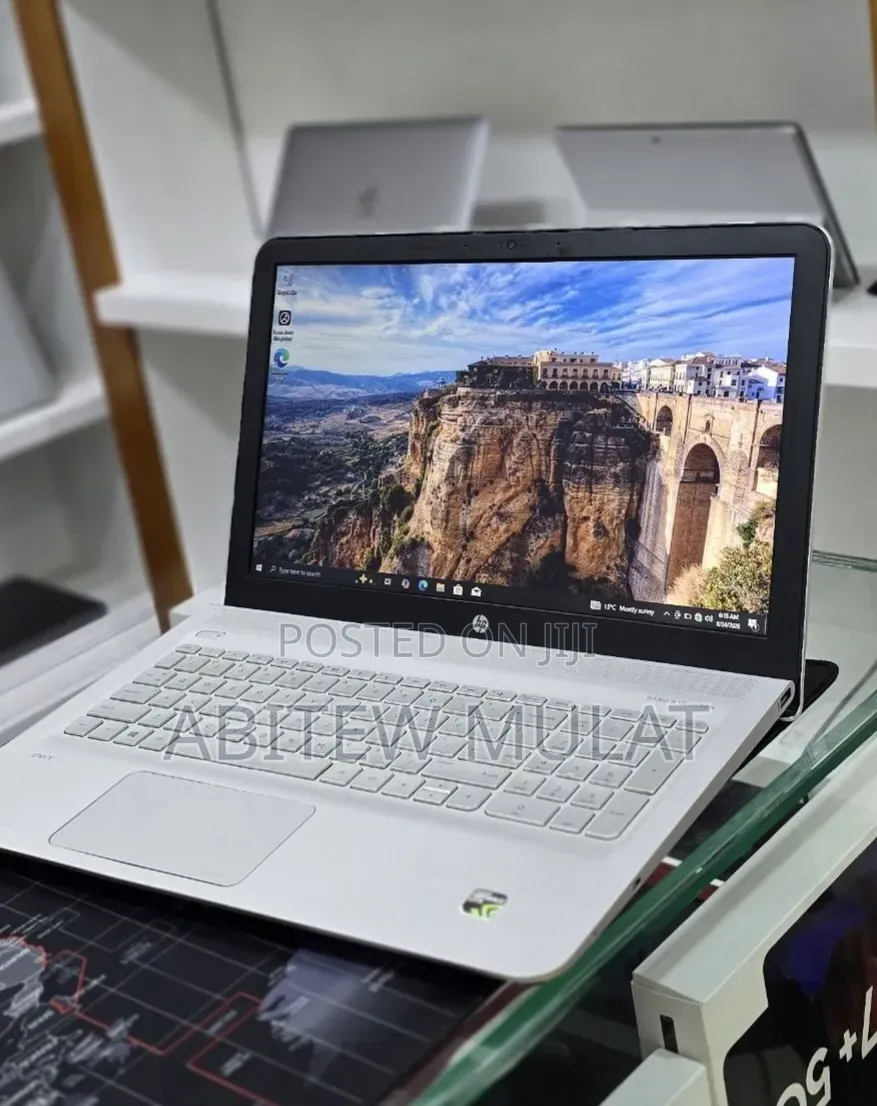 New Laptop HP Pavilion 15 12GB Intel Core i5 HDD+SSD 1T