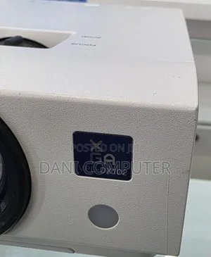 👉sony Projector
🌟model Name VPL-Dx102
🌟hardware Interface 
Vga, H