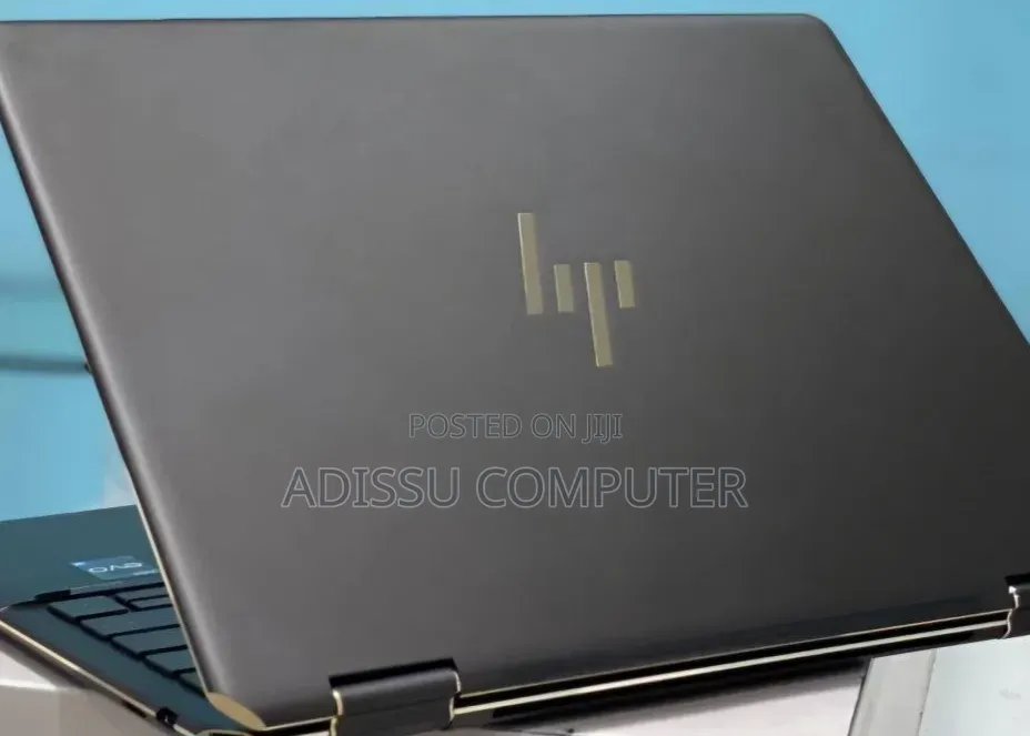 New Laptop HP Spectra 13 16GB Intel Core i7 SSD 1T