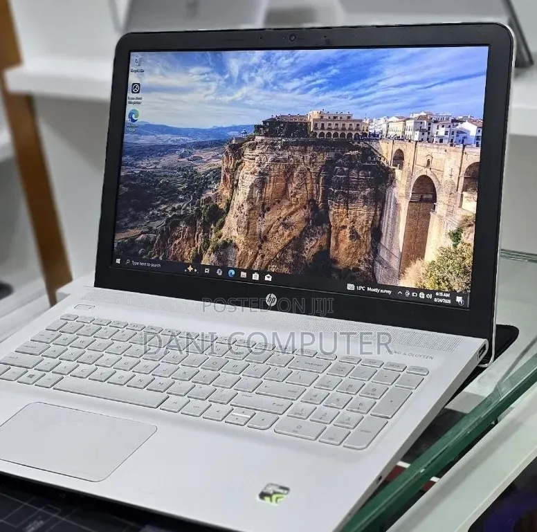 New Laptop HP Envy 15 12GB Intel Core i5 HDD 128GB