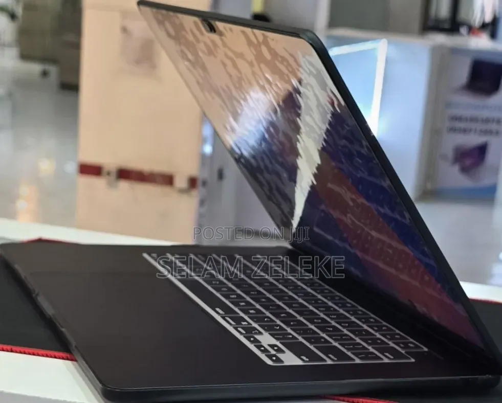 New Laptop Apple MacBook Air 2026 M5 16GB Apple M5 SSD 512GB