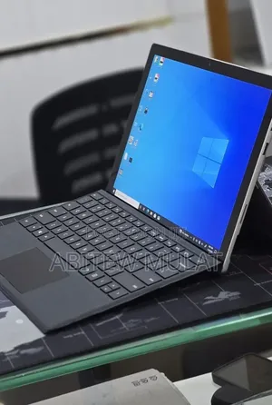 New Laptop Microsoft Surface Pro 7+ 16GB Intel Core i5 SSD 256GB