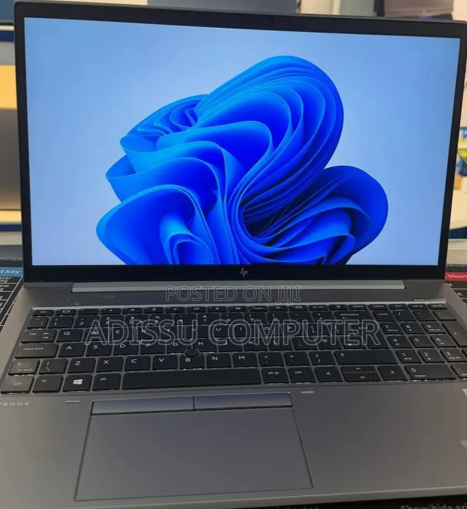 New Laptop HP ZBook 15 16GB Intel Core i7 SSD 512GB