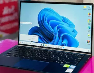 New Laptop Asus ZenBook UX430UA 16GB Intel Core i7 SSD 512GB