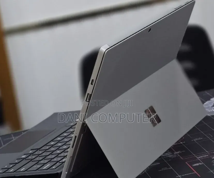 New Laptop Microsoft Surface Pro 7+ 16GB Intel Core i5 SSD 256GB