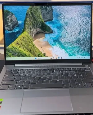 New Laptop HP Spectra 13 32GB Intel Core i7 SSD 512GB