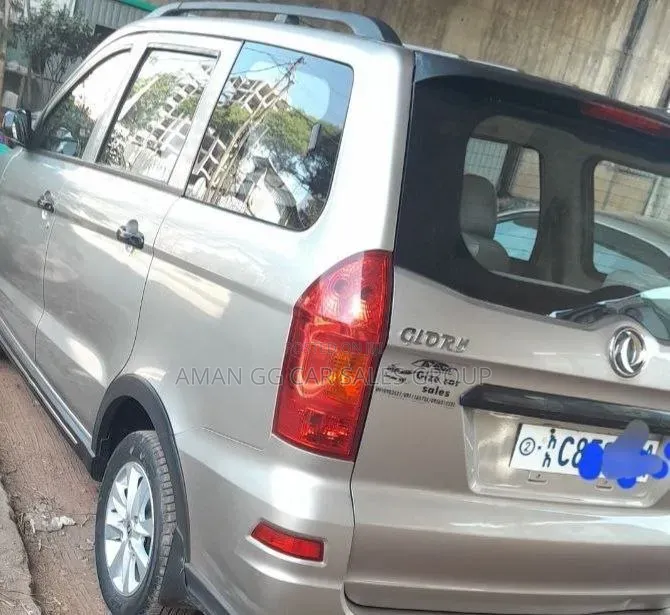 Dongfeng Glory 2024 Beige