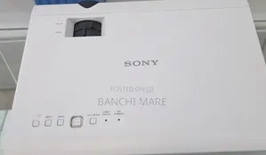 👉sony Projector
🌟Model Name VPL-DX102
🌟Hardware Interface 
Vg