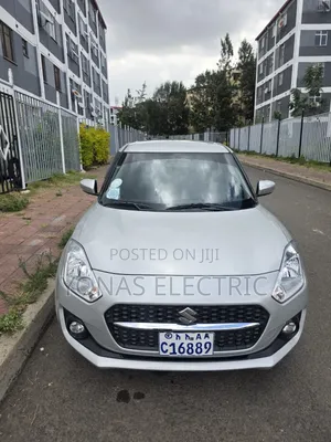 Suzuki Swift 2022 Silver