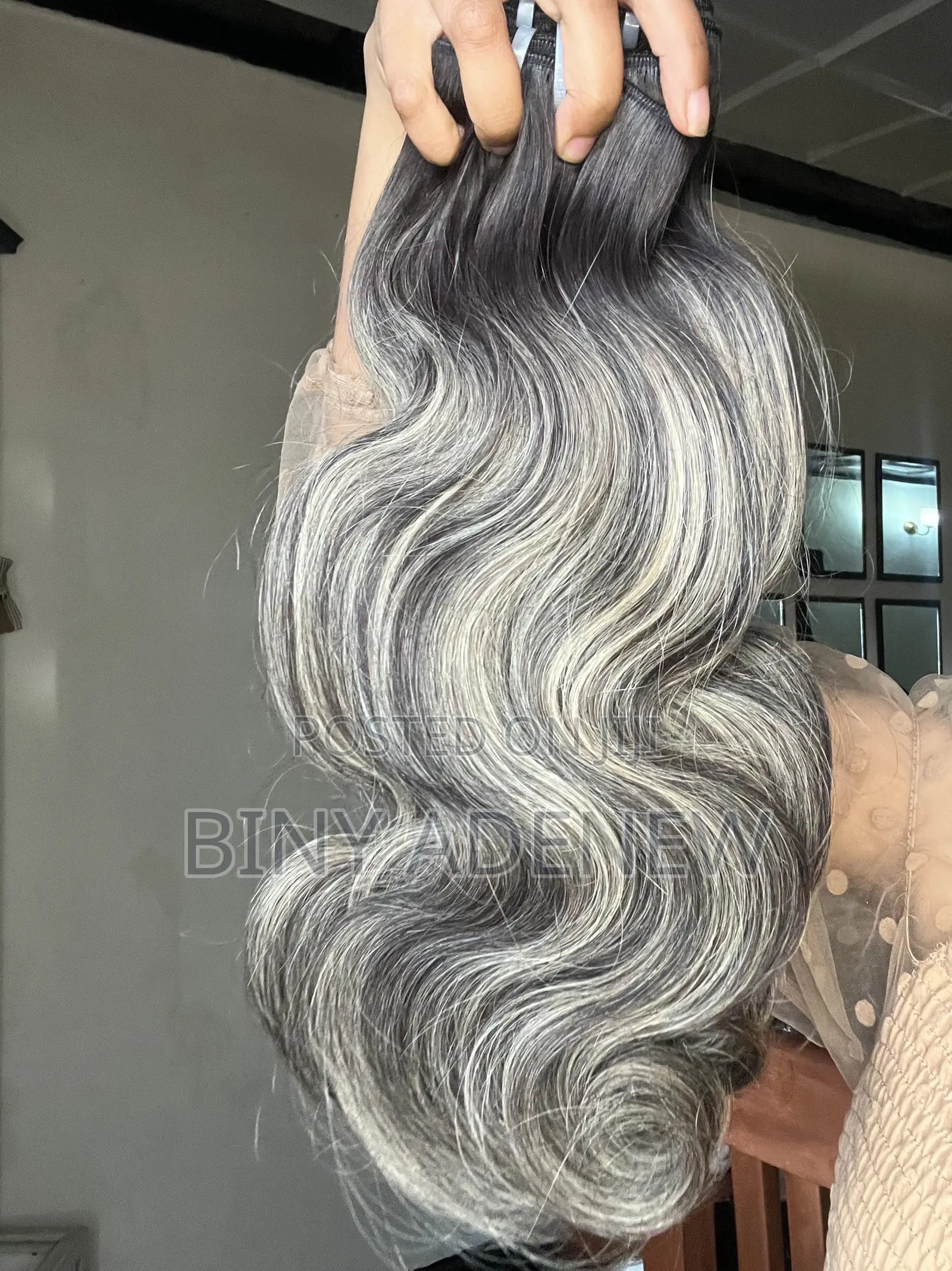 በኦርጅናሉ Human Hair Ash Brown 18 Inch