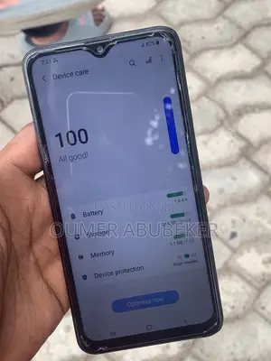 Samsung A10 32 GB Black