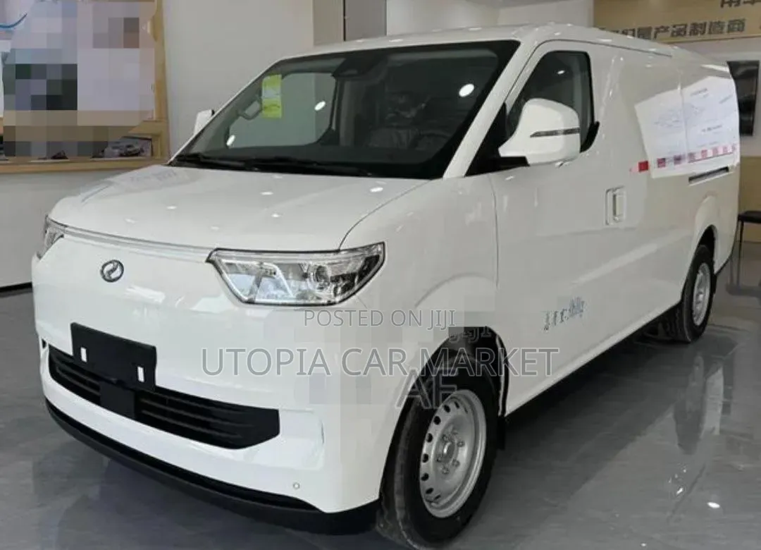 New Dongfeng Rich 7 2025 White