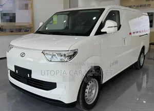 New Dongfeng Rich 7 2025 White