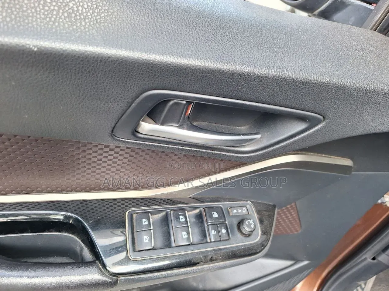 Toyota C-HR 2017 Brown