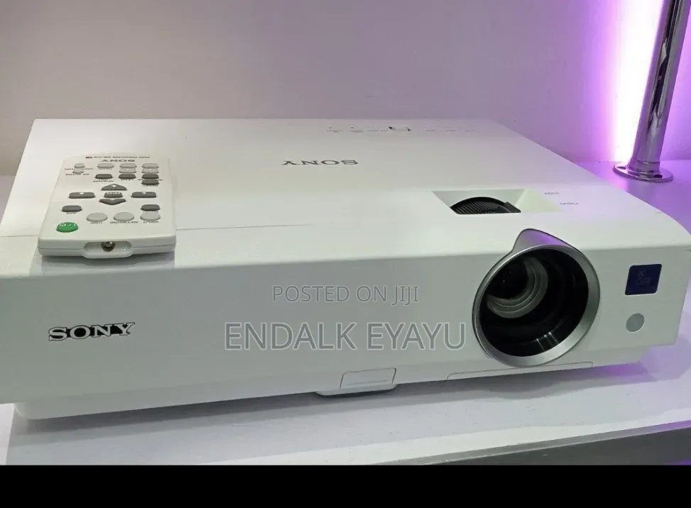 Epson Projector VPL-DX102