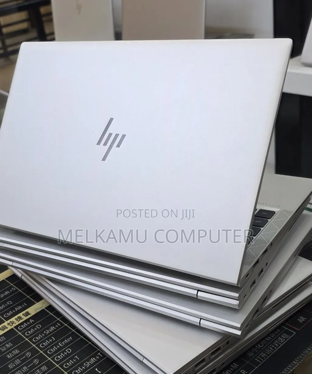 New Laptop HP EliteBook 840 G8 16GB Intel Core i5 SSD 512GB