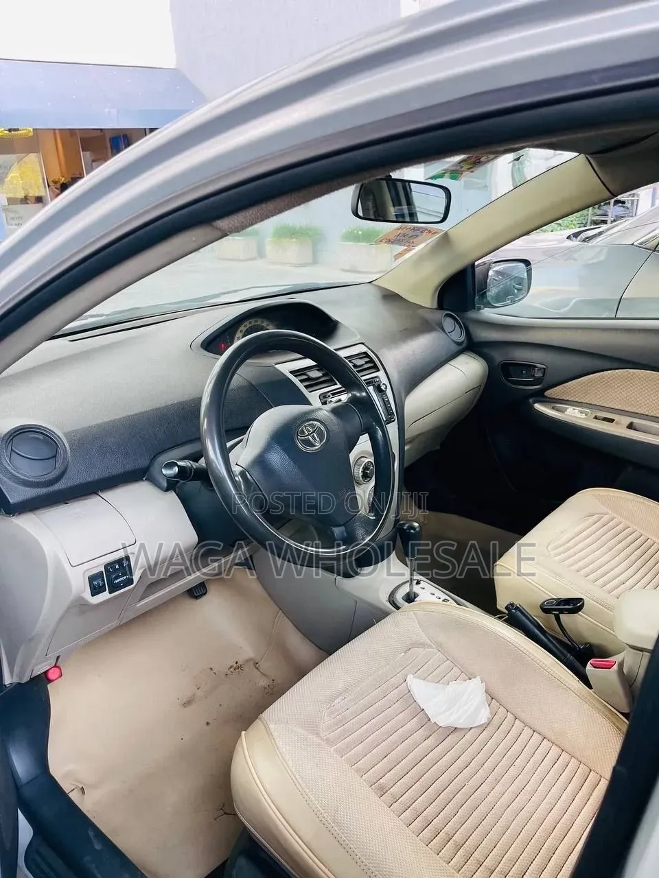 Toyota Yaris 2010 Silver