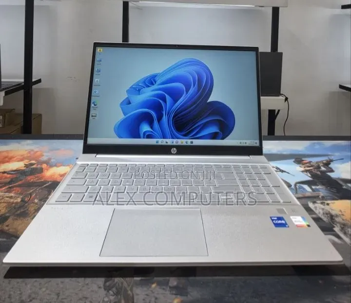 New Laptop HP Pavilion 15 16GB Intel Core i7 SSD 512GB