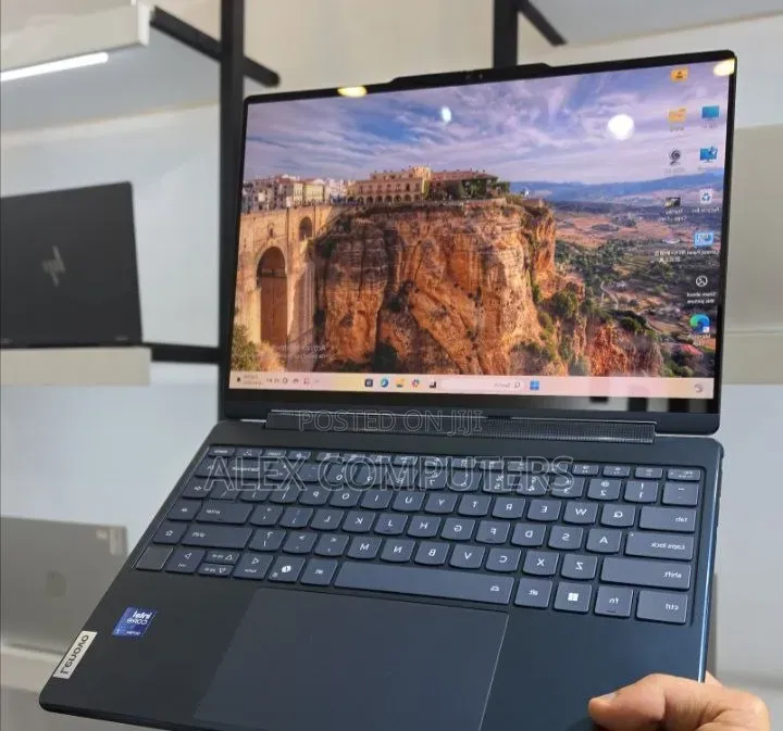 New Laptop Lenovo Yoga 9 16GB Intel Core Ultra 7 SSD 1T