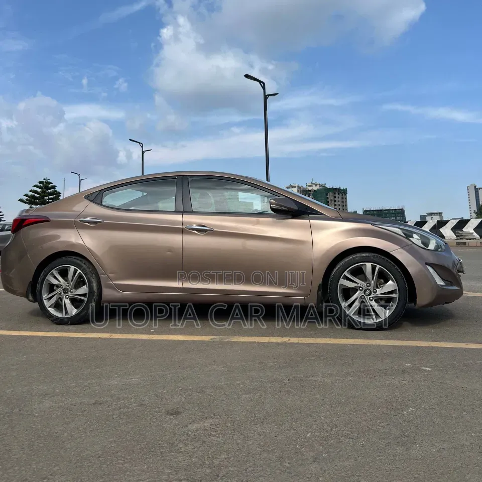 Hyundai Elantra 2015