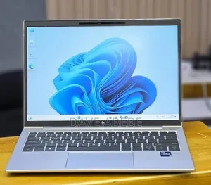New Laptop HP EliteBook 830 16GB Intel Core i7 SSD 512GB