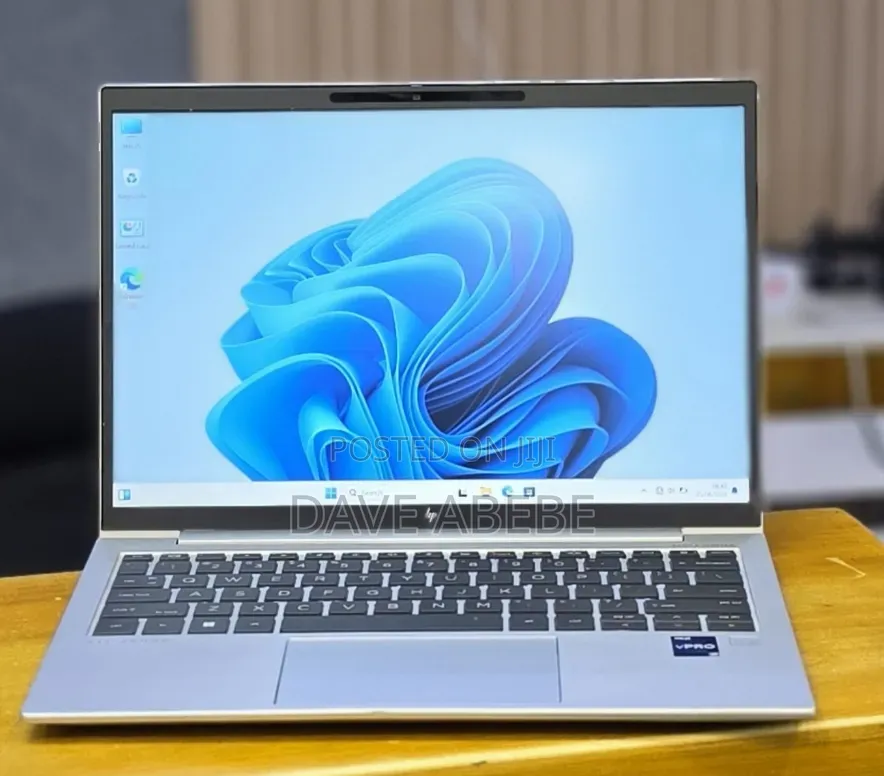 New Laptop HP EliteBook 830 16GB Intel Core i7 SSD 512GB