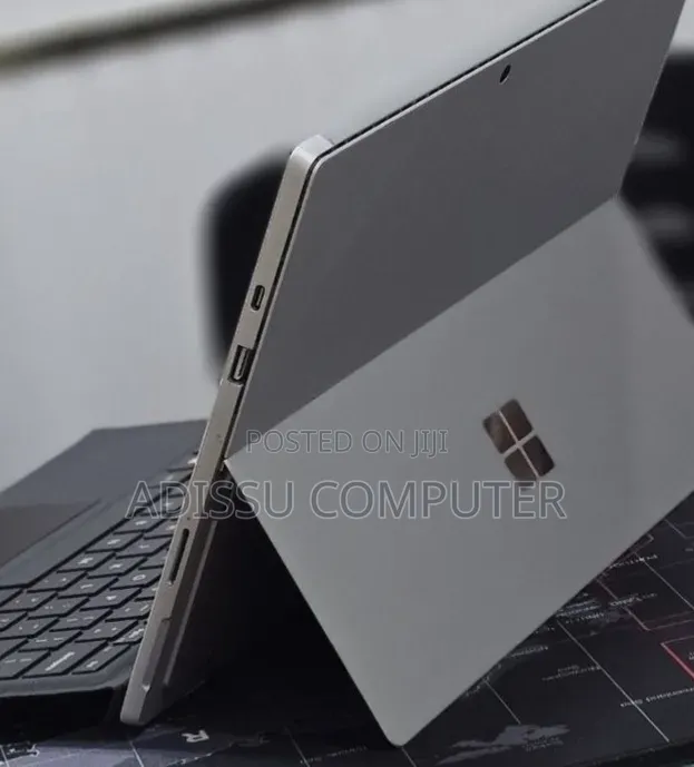 New Laptop Microsoft Surface 16GB Intel Core i5 SSD 256GB