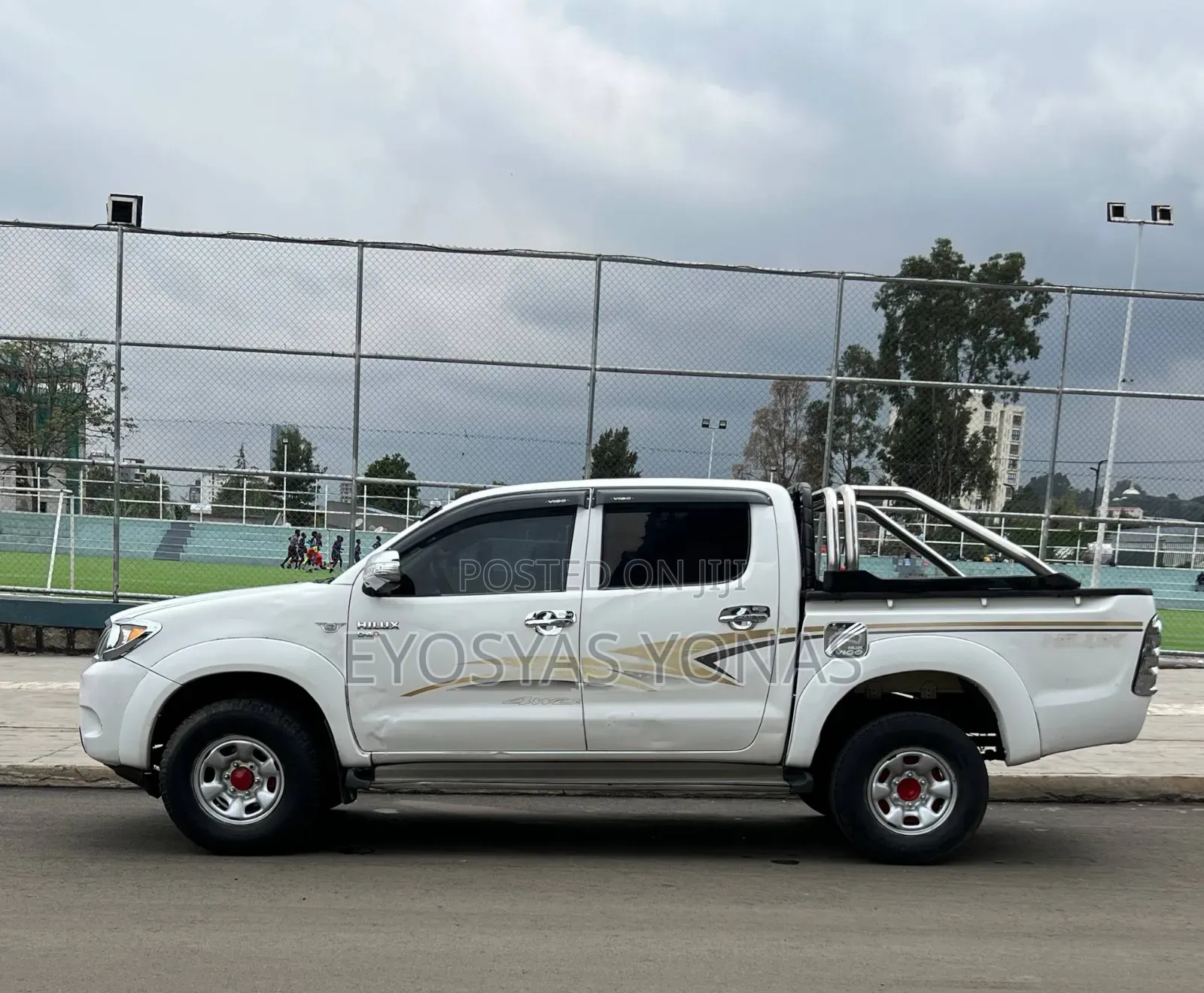 Toyota Hilux 2006 White