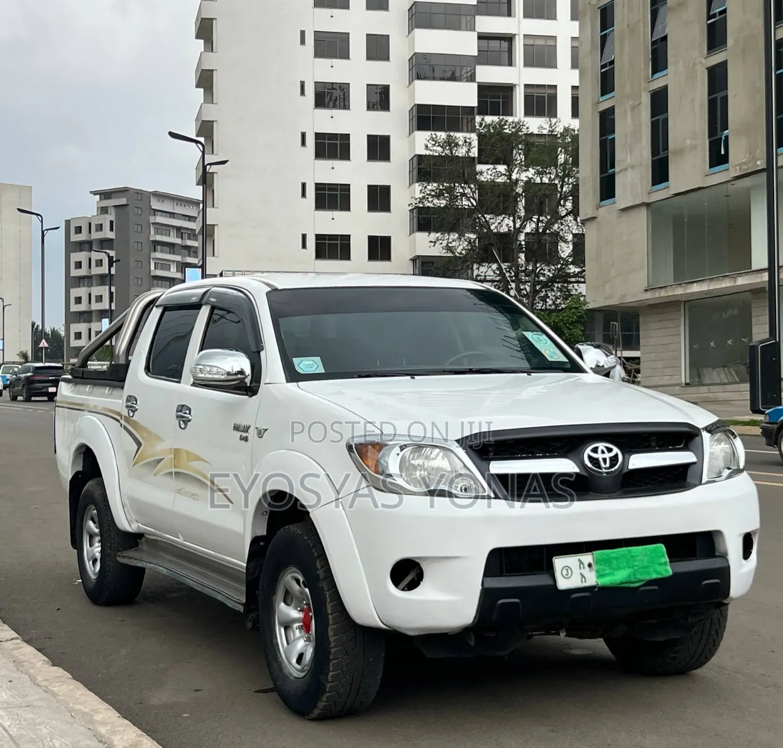 Toyota Hilux 2006 White