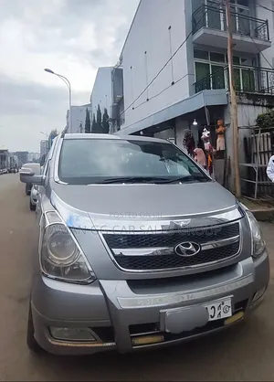 Hyundai Starex 2015 White