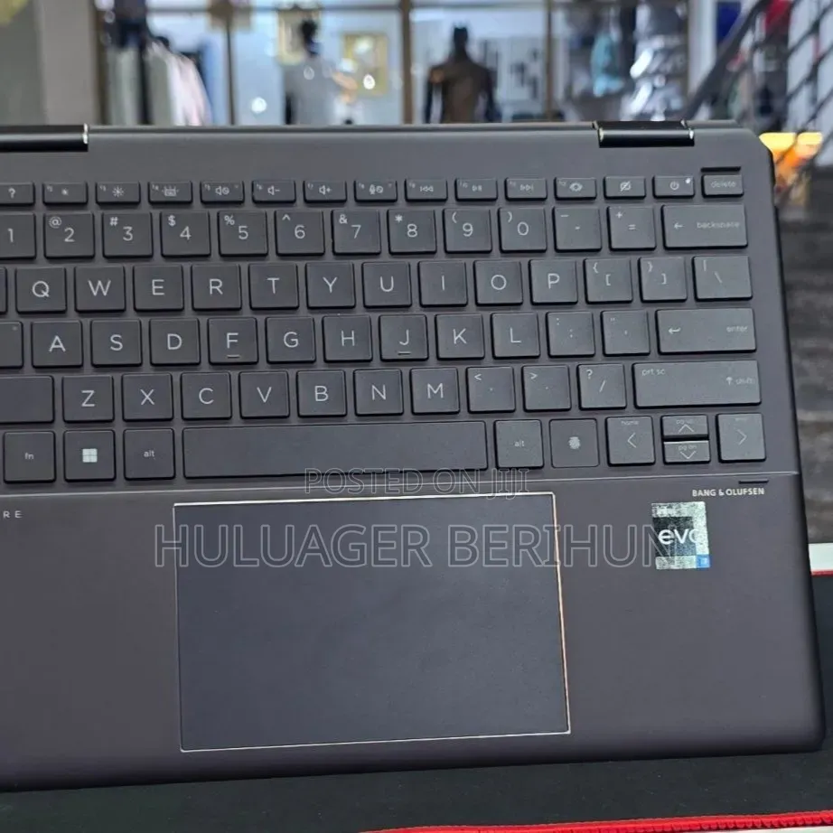 New Laptop HP Spectre 16GB Intel Core i7 SSD 512GB
