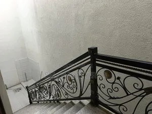 5bdrm House in Adis Ababa, Bole for sale