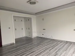 5bdrm House in Adis Ababa, Bole for sale
